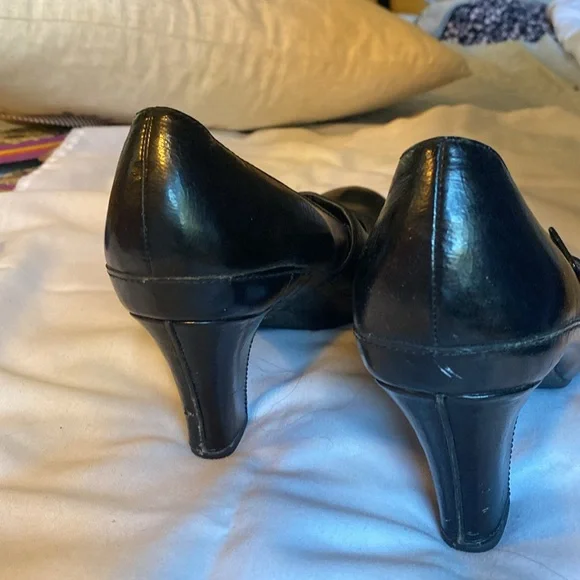 Clark Artisan Pumps, size 10 - Picture 5 of 9